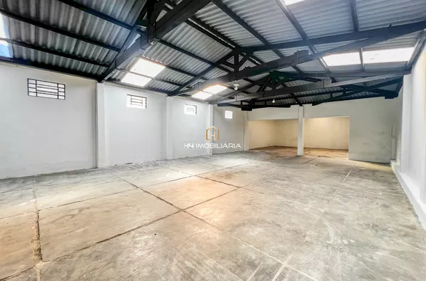 Alugo Ponto Comercial com 300m², localizado no Bairro Nova Itabuna  -  Itabuna/BA - Foto 2