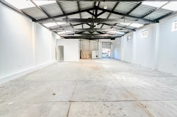 Alugo Ponto Comercial com 300m², localizado no Bairro Nova Itabuna  -  Itabuna/BA - Foto 3