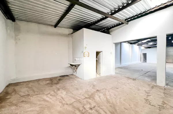 Alugo Ponto Comercial com 300m², localizado no Bairro Nova Itabuna  -  Itabuna/BA - Foto 5