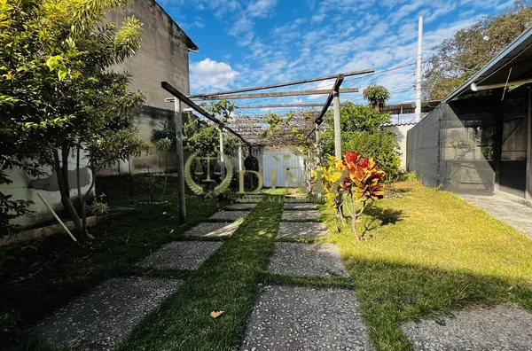Casa com 4 quartos - À Venda - Foto 4