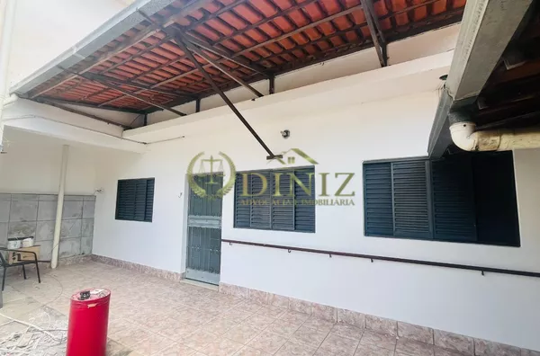 Casa com 4 quartos - À Venda - Foto 2