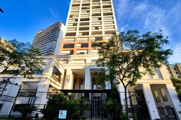 Apartamento 231 m² com 4 Suítes e Varanda Gourmet no Edifício Grand Tolle – Vista para a Serra da Cantareira