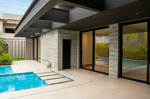 Casa térrea de 447 m² com 4 suítes e projeto assinado por Carlos Salles à venda no condomínio Supremo Itália – Cuiabá/MT