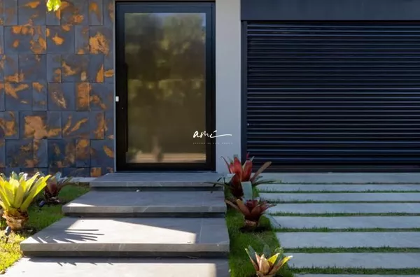 Casa com 3 Suítes, Escritório e Vista para a Mata em Condomínio de Alto Padrão – Cuiabá/MT