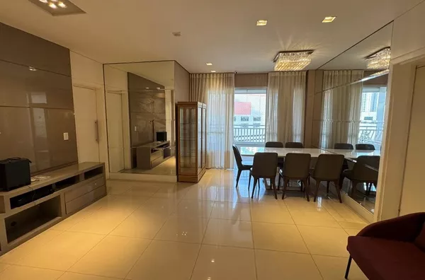 Apartamento de 134 m², mobiliado, com 3 suítes, sacada gourmet e 3 vagas de garagem à venda no Edifício Jardins de Provence – Cuiabá/MT