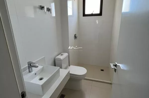Apartamento 274 m² com 4 Suítes, 4 Vagas e Lazer Completo no Edifício Royal President – Cuiabá/MT