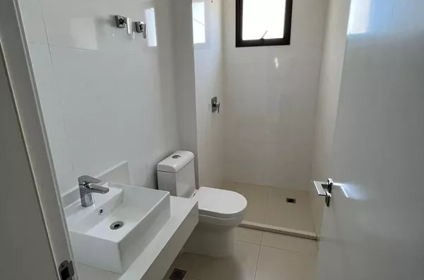 Apartamento 274 m² com 4 Suítes, 4 Vagas e Lazer Completo no Edifício Royal President – Cuiabá/MT