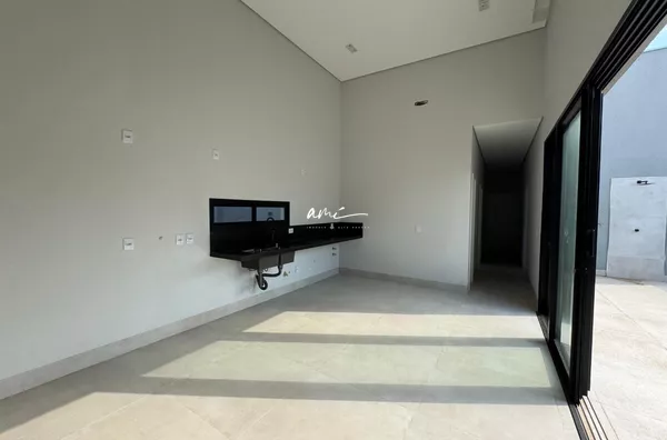 Casa Térrea 164 m² com Piscina e Design Contemporâneo no Florais do Parque – Cuiabá/MT