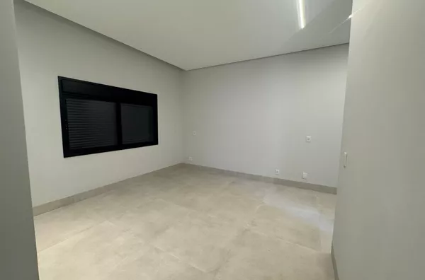 Casa Térrea 164 m² com Piscina e Design Contemporâneo no Florais do Parque – Cuiabá/MT