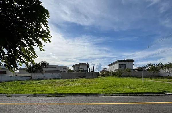 Terreno de 632 m² com testada de 22 metros à venda no Florais do Valle – Cuiabá/MT