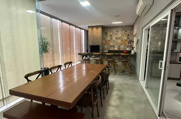Sobrado de 331 m², mobiliado, com 4 dormitórios e piscina à venda e para locação no Florais dos Lagos – Cuiabá/MT - Foto 2