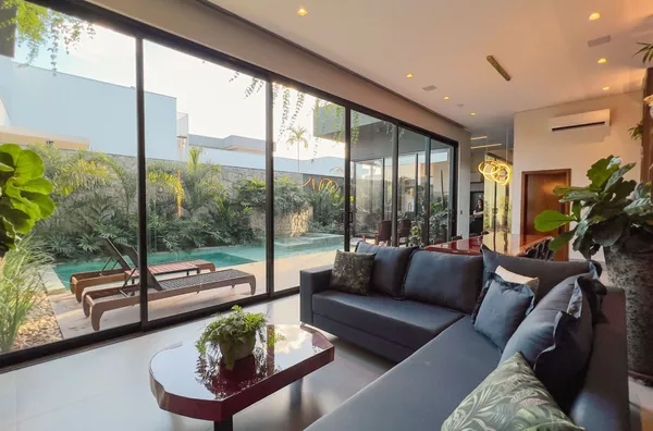 Sobrado Contemporâneo com Adega Subterrânea e Piscina no Florais do Valle – Cuiabá/MT