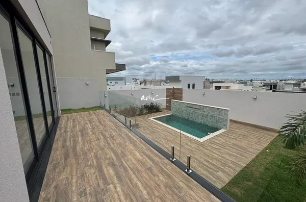 Sobrado 180 m² com Piscina e Espaço Gourmet no Condomínio Primor das Torres – Cuiabá/MT