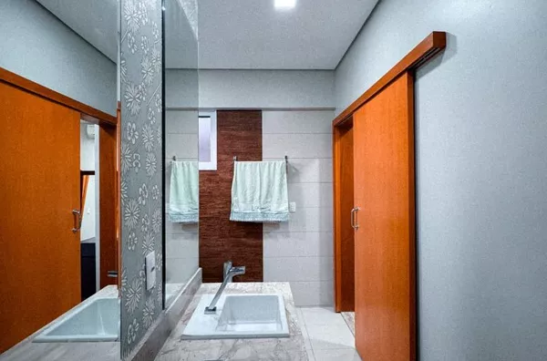 Casa com 4 suítes à venda, 435 m² por R$ 3.500.000 - Condomínio Residencial Florais dos Lagos - Cuiabá/MT