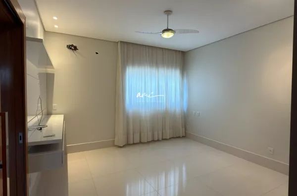 Sobrado de 403 m², com 4 dormitórios, piscina aquecida e living com pé-direito duplo à venda no Condomínio Florais Cuiabá – Cuiabá/MT - Foto 7