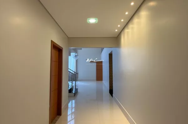 Sobrado de 403 m², com 4 dormitórios, piscina aquecida e living com pé-direito duplo à venda no Condomínio Florais Cuiabá – Cuiabá/MT - Foto 24
