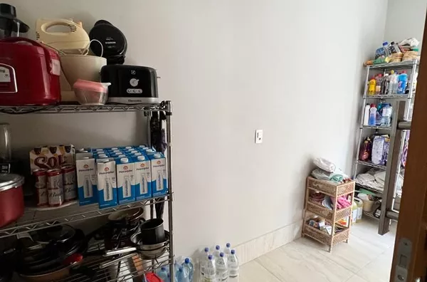 Sobrado 432 m² com 3 Suítes e Piscina Aquecida no Florais dos Lagos – Cuiabá/MT