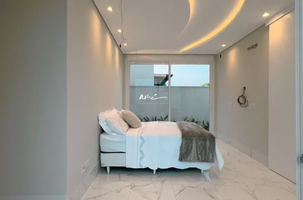 Casa Assinada por Aquiles Kílaris com 3 Suítes, Piscina e Gourmet no Florais Itália – Cuiabá/MT