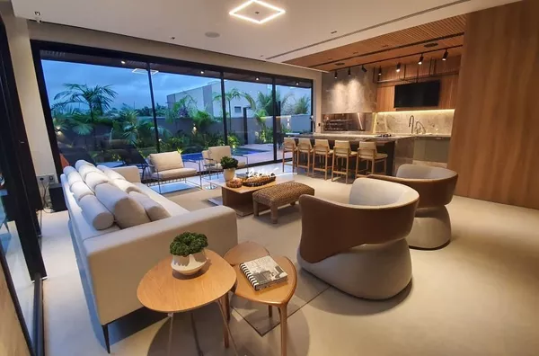 Sobrado de Alto Padrão com 4 Suítes, Piscina Borda Infinita e Automação Completa no Florais dos Lagos – Cuiabá/MT
