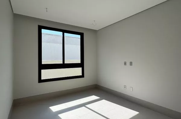 Casa com 4 suítes à venda, 635 m² por R$ 7.500.000 - Supremo Itália - Cuiabá/MT
