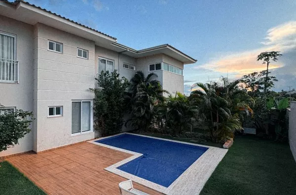 Casa com 4 suítes à venda, 435 m² por R$ 3.500.000 - Condomínio Residencial Florais dos Lagos - Cuiabá/MT