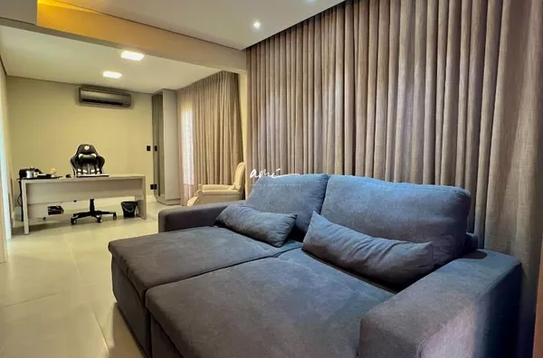 Sobrado de Alto Padrão com 4 Suítes, Piscina e Energia Solar no Florais Cuiabá – Cuiabá/MT