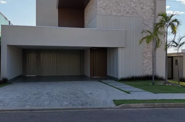 Sobrado de Alto Padrão com 4 Suítes, Piscina e Gourmet no Condomínio Villa Jardim – Cuiabá/MT