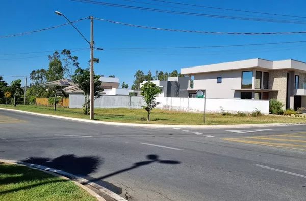 Terreno à venda, 480 m² por R$ 900.000 - Florais do Valle - Cuiabá/MT