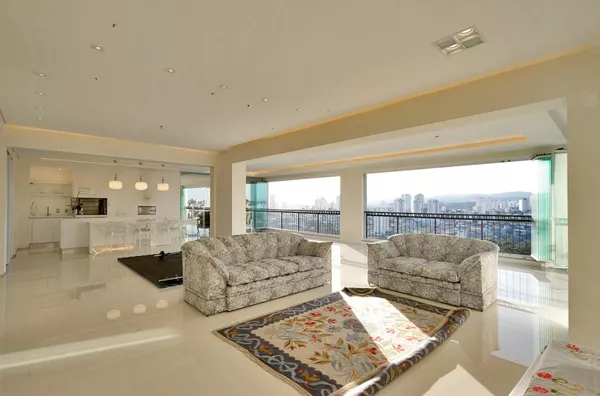 Apartamento 231 m² com 4 Suítes e Varanda Gourmet no Edifício Grand Tolle – Vista para a Serra da Cantareira