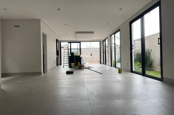 Casa com 3 dormitórios à venda, 274 m² por R$ 2.500.000,00 - Florais Do Parque - Cuiabá/MT