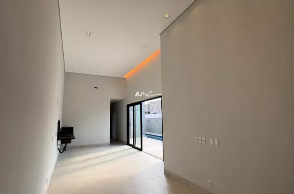 Casa Térrea 164 m² com Piscina e Design Contemporâneo no Florais do Parque – Cuiabá/MT