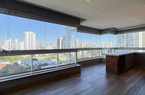 Apartamento de 209 m² com 4 dormitórios e móveis planejados à venda no Edifício Arthé – Cuiabá/MT