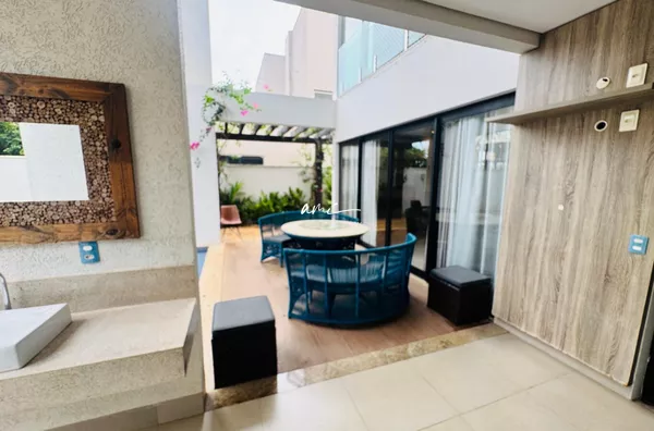 Sobrado de 293 m² com 4 suítes, energia solar e alto padrão à venda no Alphaville 2 – Cuiabá/MT