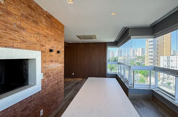 Apartamento de 209 m² com 4 dormitórios e móveis planejados à venda no Edifício Arthé – Cuiabá/MT