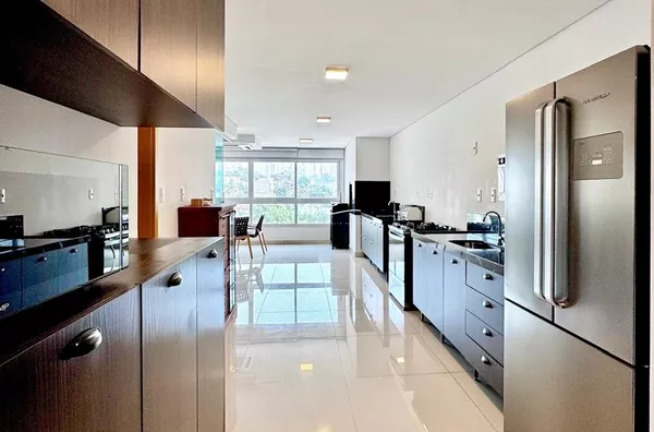 Apartamento de 226 m² com 4 suítes e gourmet integrado à venda no Edifício Superia – Cuiabá/MT
