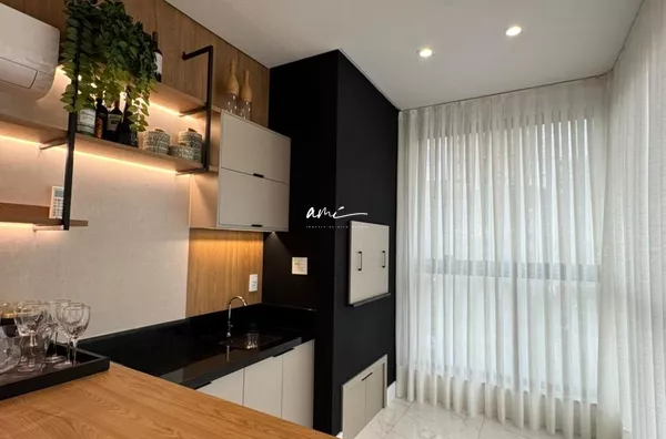 Apartamento de 105 m², mobiliado, com 3 suítes e lazer no rooftop à venda no Residencial Marbella – Porto Belo/SC