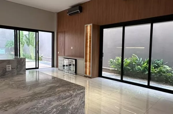 Casa para venda, 5 quarto(s),  Condomínio Villa Jardim, Cuiabá