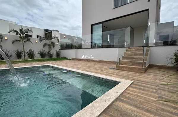 Sobrado 180 m² com Piscina e Espaço Gourmet no Condomínio Primor das Torres – Cuiabá/MT
