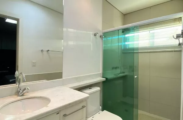 Sobrado 415 m² com Piscina e Energia Solar no Florais Cuiabá – Cuiabá/MT
