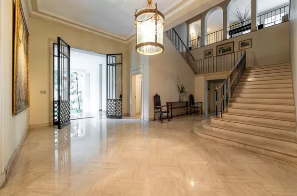 Mansão Scarpa – Palacete Histórico de 1.400 m² no Jardim América, São Paulo/SP