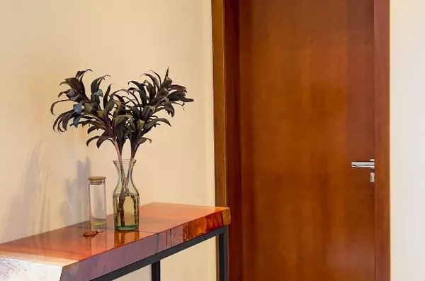 Sobrado Contemporâneo com Adega Subterrânea e Piscina no Florais do Valle – Cuiabá/MT