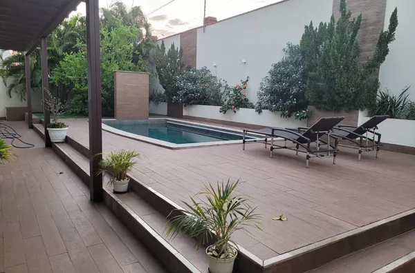 Sobrado de Alto Padrão com 4 Suítes, Elevador e Gourmet no Alphaville I – Cuiabá/MT