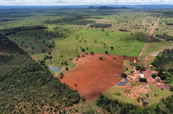Fazenda 4.300 ha com Estrutura para Pecuária em Chapada dos Guimarães/MT