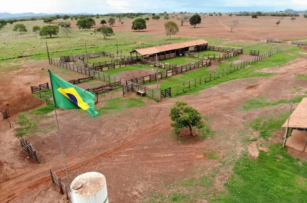Fazenda 4.300 ha com Estrutura para Pecuária em Chapada dos Guimarães/MT