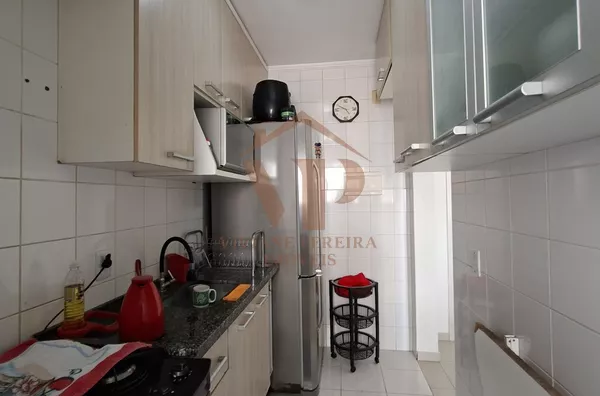 Apartamento com sacada e piscina no condomínio com excelente preço - Foto 5
