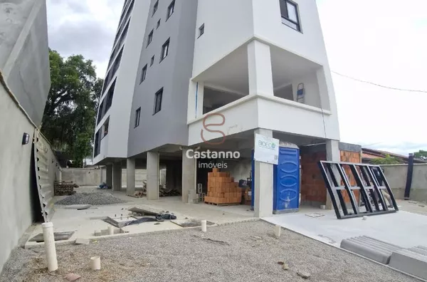 Apartamento no Iririu com elevador - Foto 1