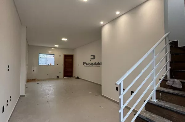 Sobrado para venda, 3 quarto(s),  Espinheiros, Joinville