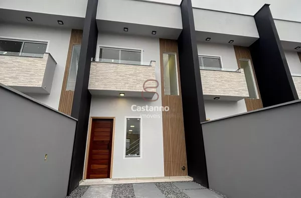 Sobrado para venda, 3 quarto(s),  Espinheiros, Joinville - Foto 1