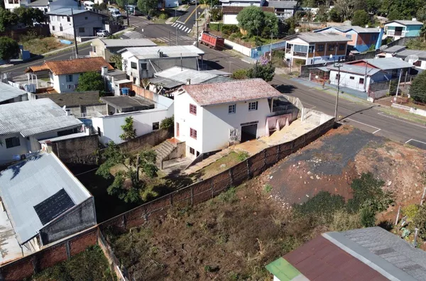 Casa para Venda - Bairro Sambugaro