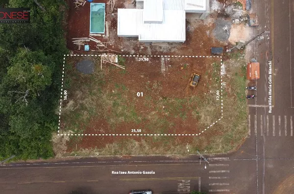 Terreno de Esquina - L01 Q1993